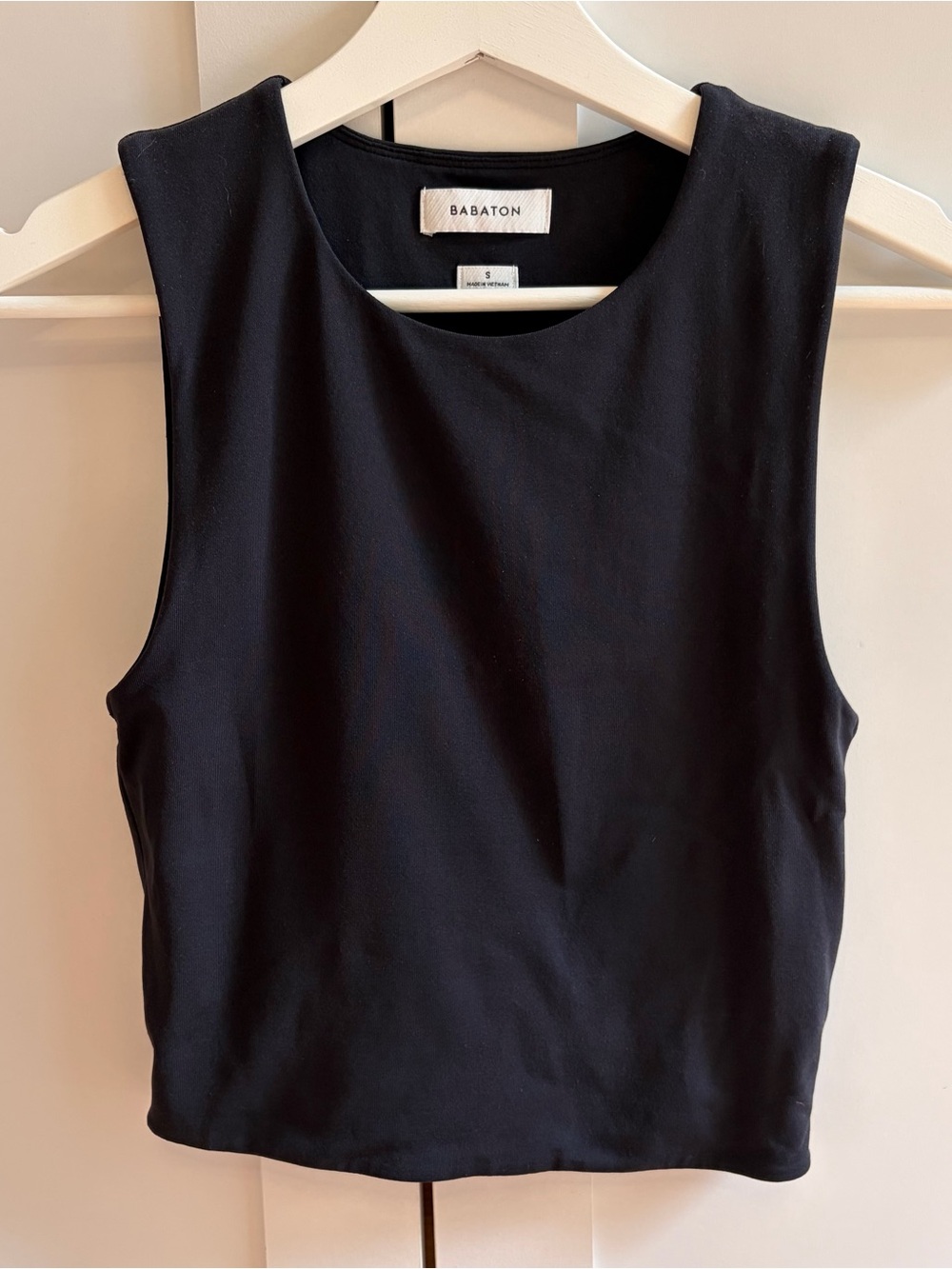 Aritzia Babaton tank 🖤